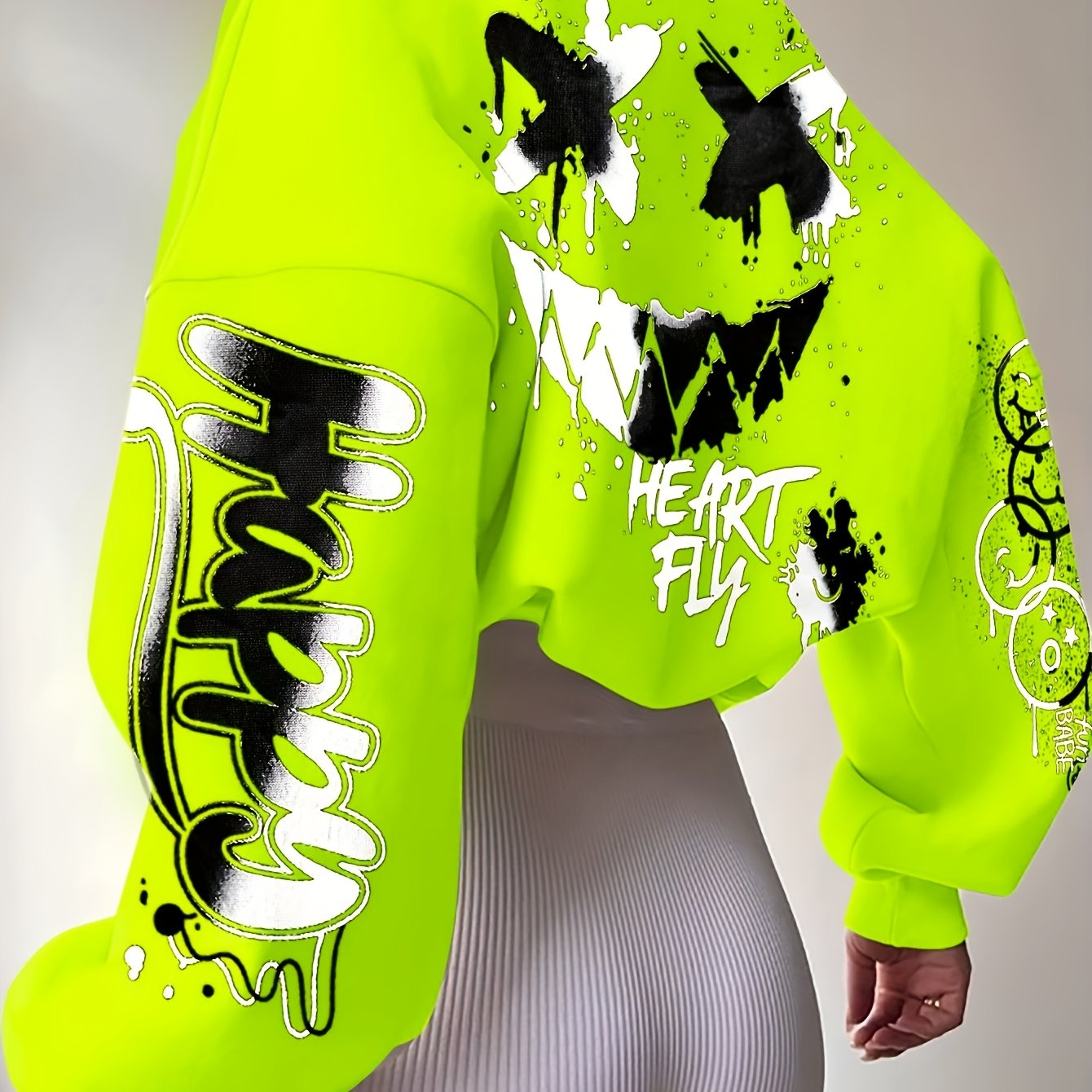 Sudadera con letras de grafiti para mujer – Jersey artístico negro para otoño/invierno