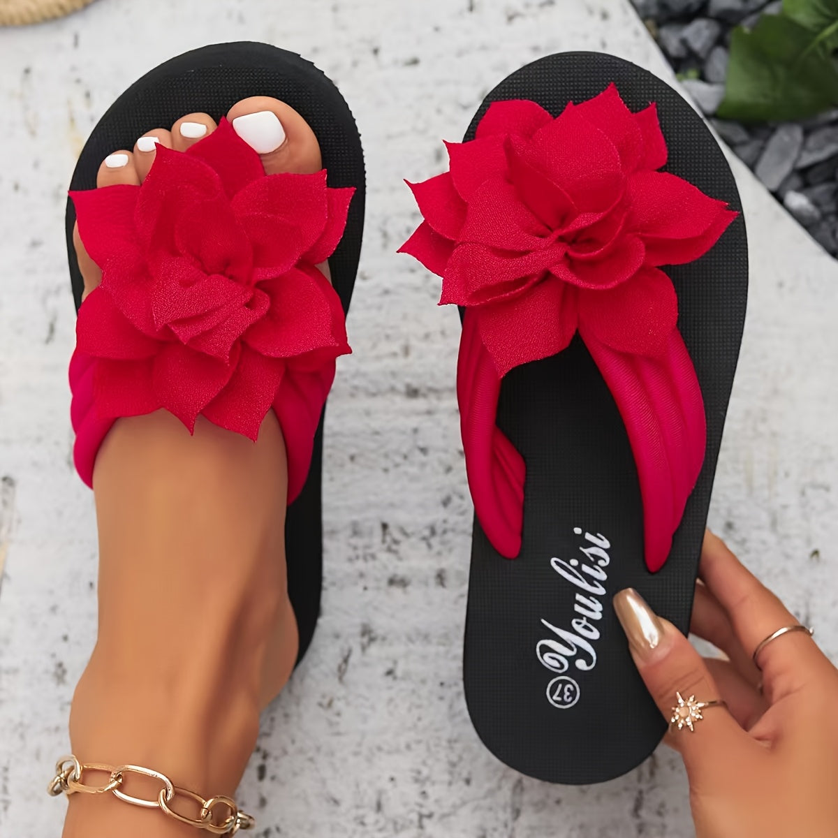 Women’s Wide Fit Floral Sandals – Flat Casual Flip Flops